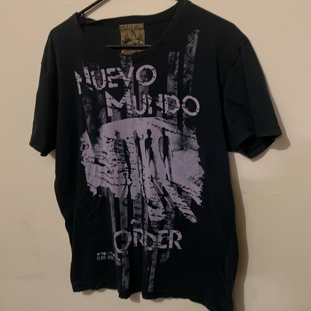 Size xl men’s black t shirt purple graphic Nuevo mundo order blackhearts brigade